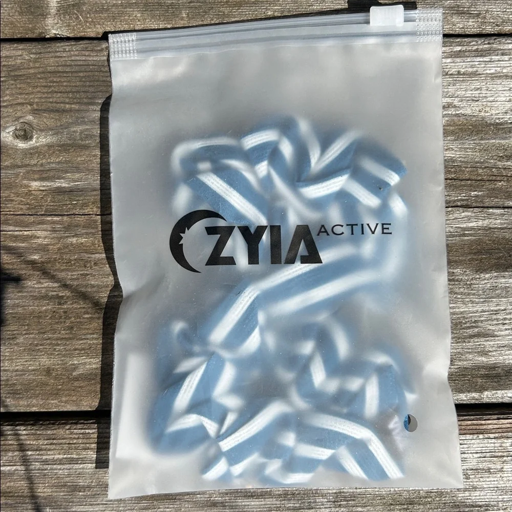 ZYIA Active Blue Boardwalk Scrunchie (2 Pack)  Item #2267 New in bag!